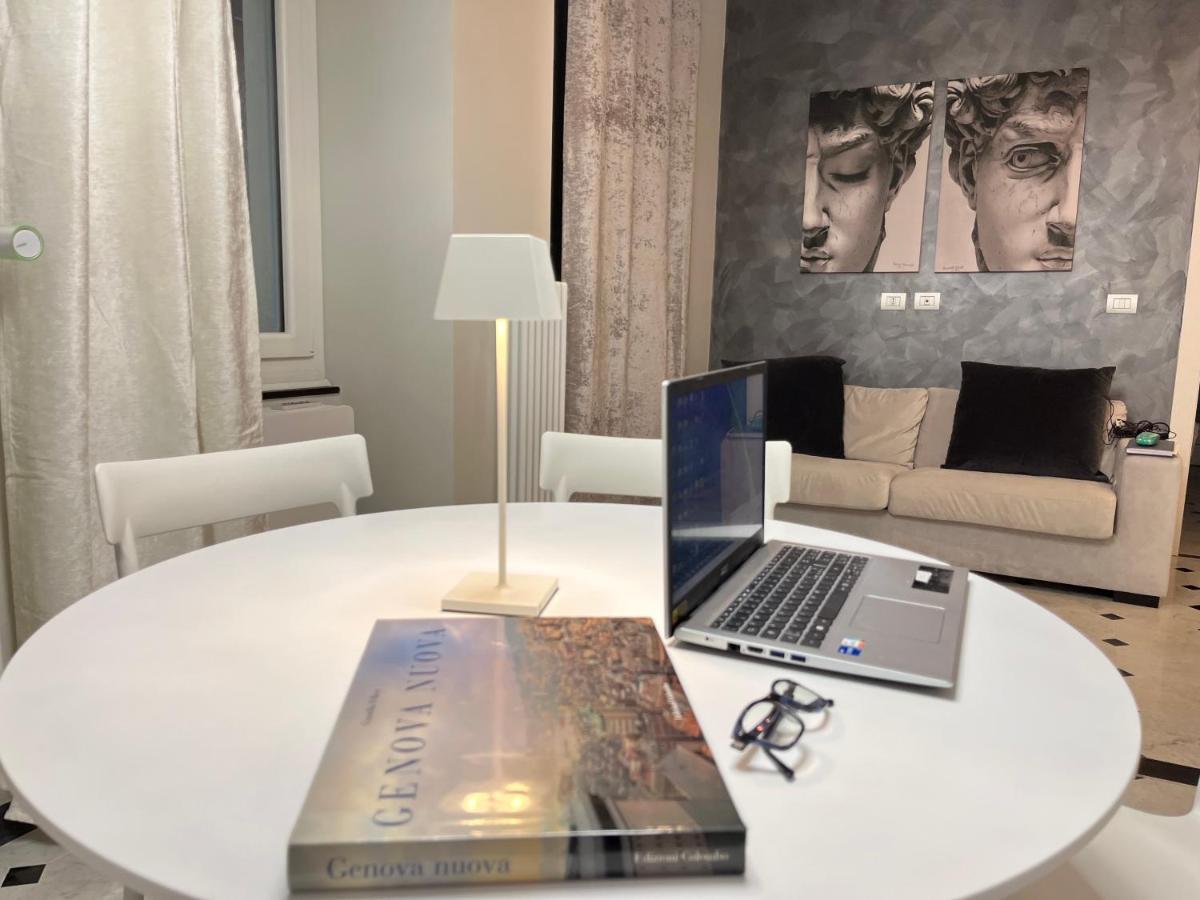 Vico Stella Luxury Apartment, Centro Storico, Porto Antico Acquario Apartment *